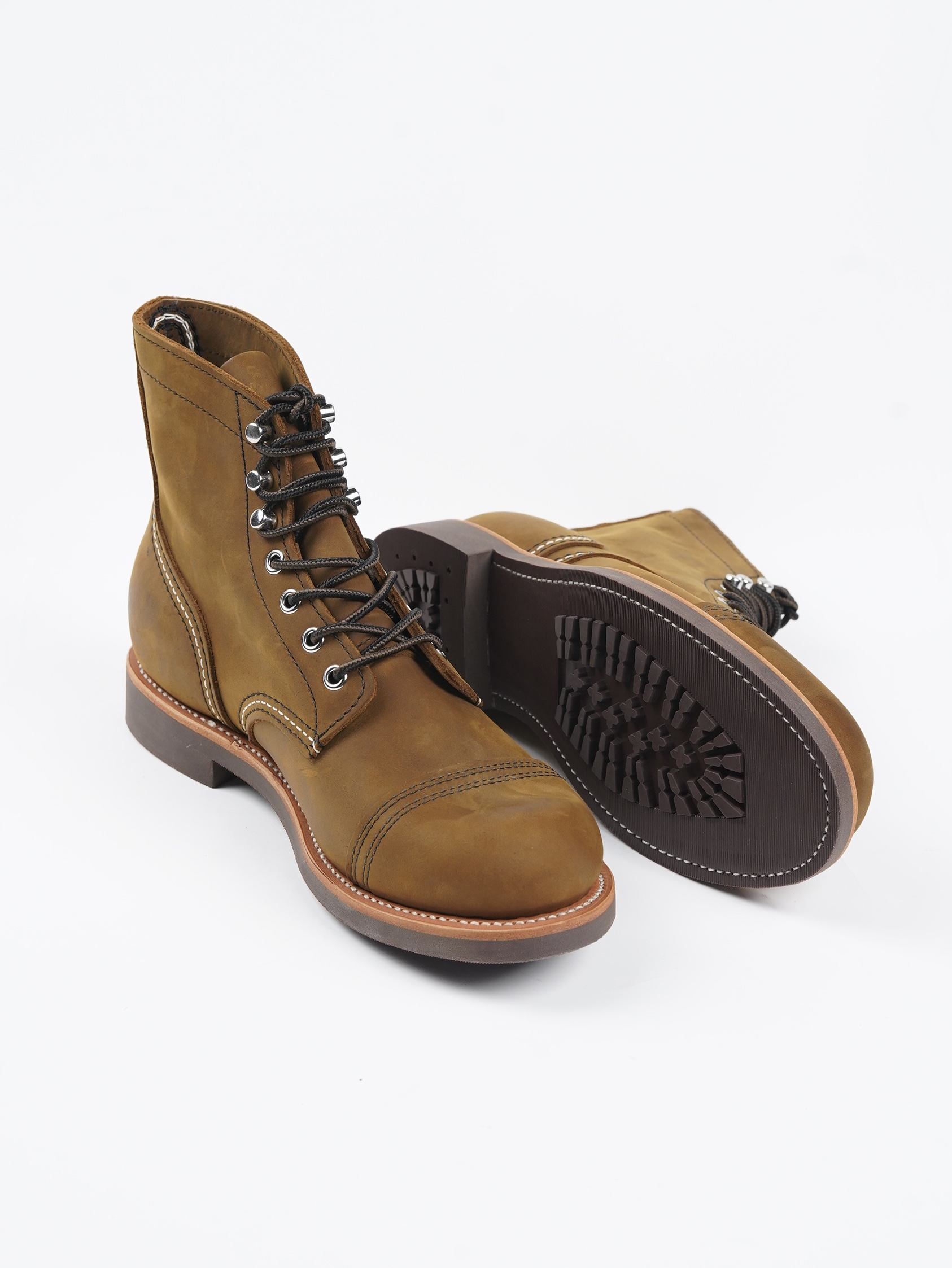Gerçek Dikişli Heritage Botlar - Leatherwork Boots incelemesi ve fiyatı
